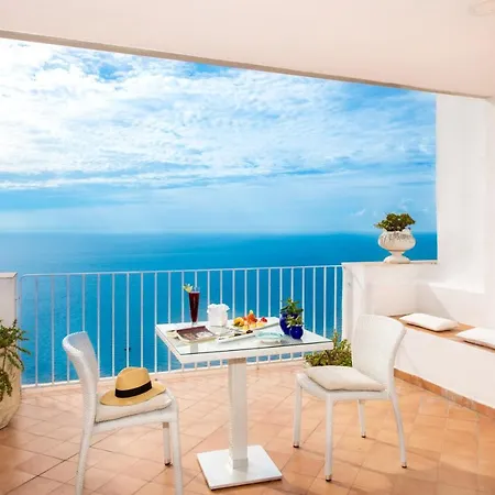 Grand Tritone Hotel 4*