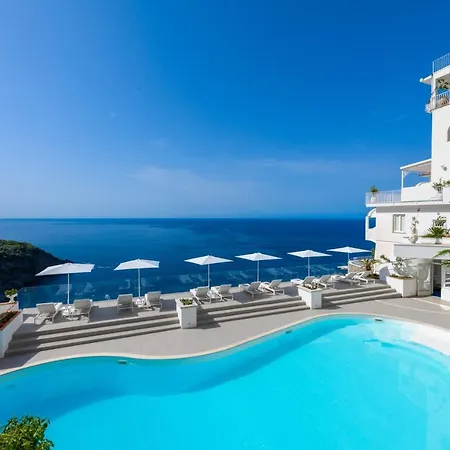 Grand Tritone 4*