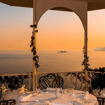 Grand Tritone Hotel 5*