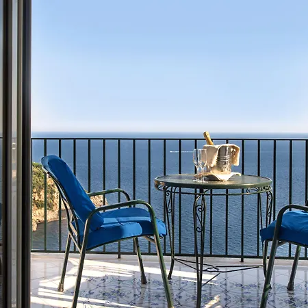 Hotel Grand Tritone 5*