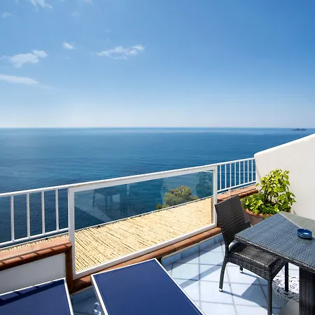 Hotel Grand Tritone 5*