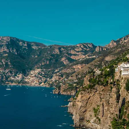 Hotel Grand Tritone