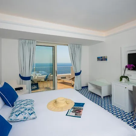 Grand Tritone 5*